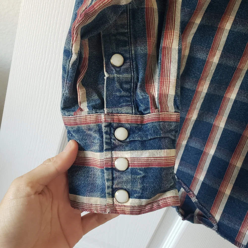 Slim Fit LRG Wrangler Mens Red White Blue Denim Plaid Button Up Western Shirt - Picture 4 of 14